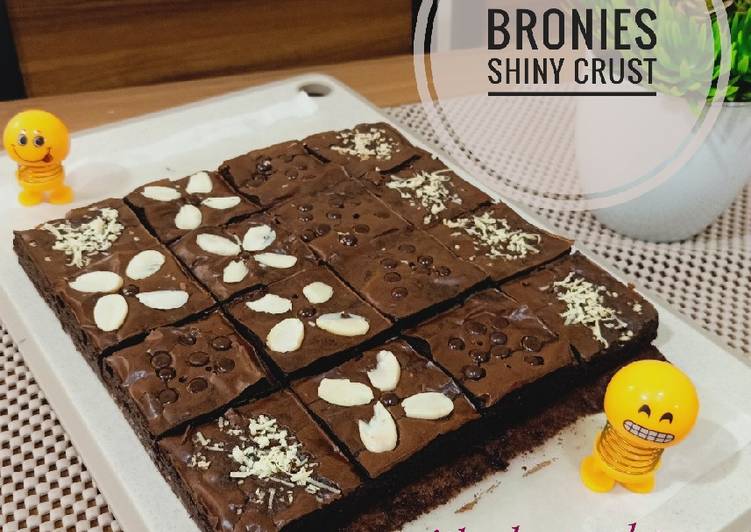 Brownies shiny crust