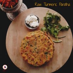 A picture of Raw Turmeric Paratha.