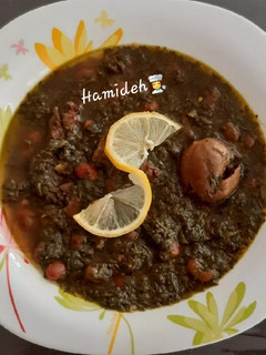 عکسی از دستور خورش قورمه سبزی با لوبیاچیتی🤩