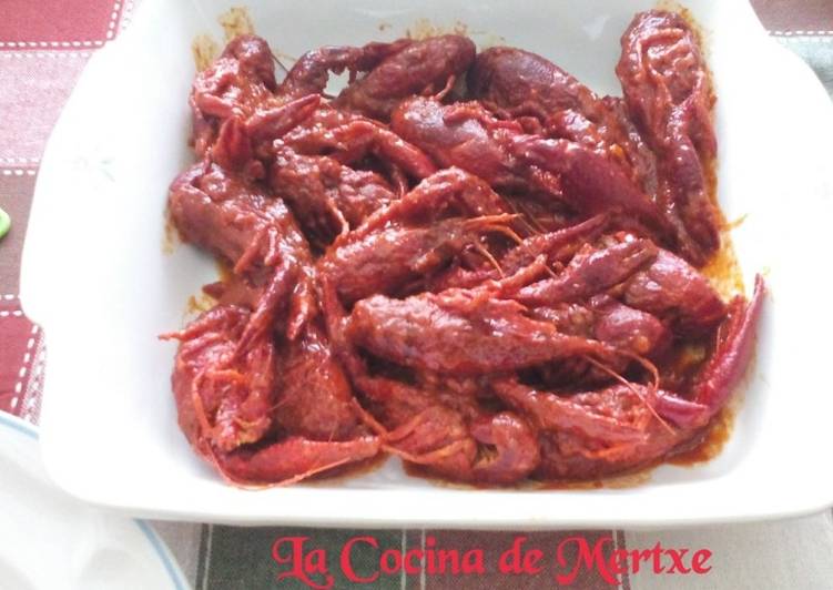 Cangrejos de río en salsa Vizcaína