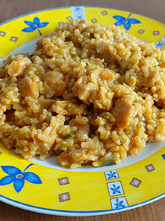 Una foto de Arroz con pimientos y soja texturizada en olla rápida