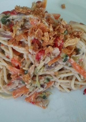 Foto principal de Espaguetis con verduras y atún