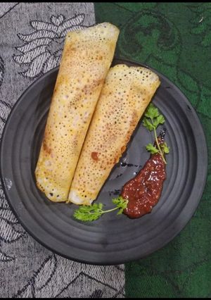 A picture of Schezwan Dosa.