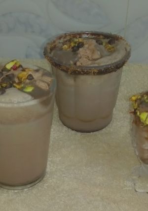 A picture of Delicious Chocolate Milkshake.