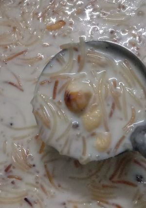 सेवई खीर (seviyan kheer recipe in Hindi) रेसिपी मुख्य फोटो