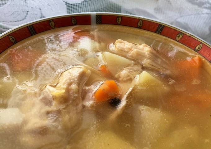 Гороховий суп з куркою