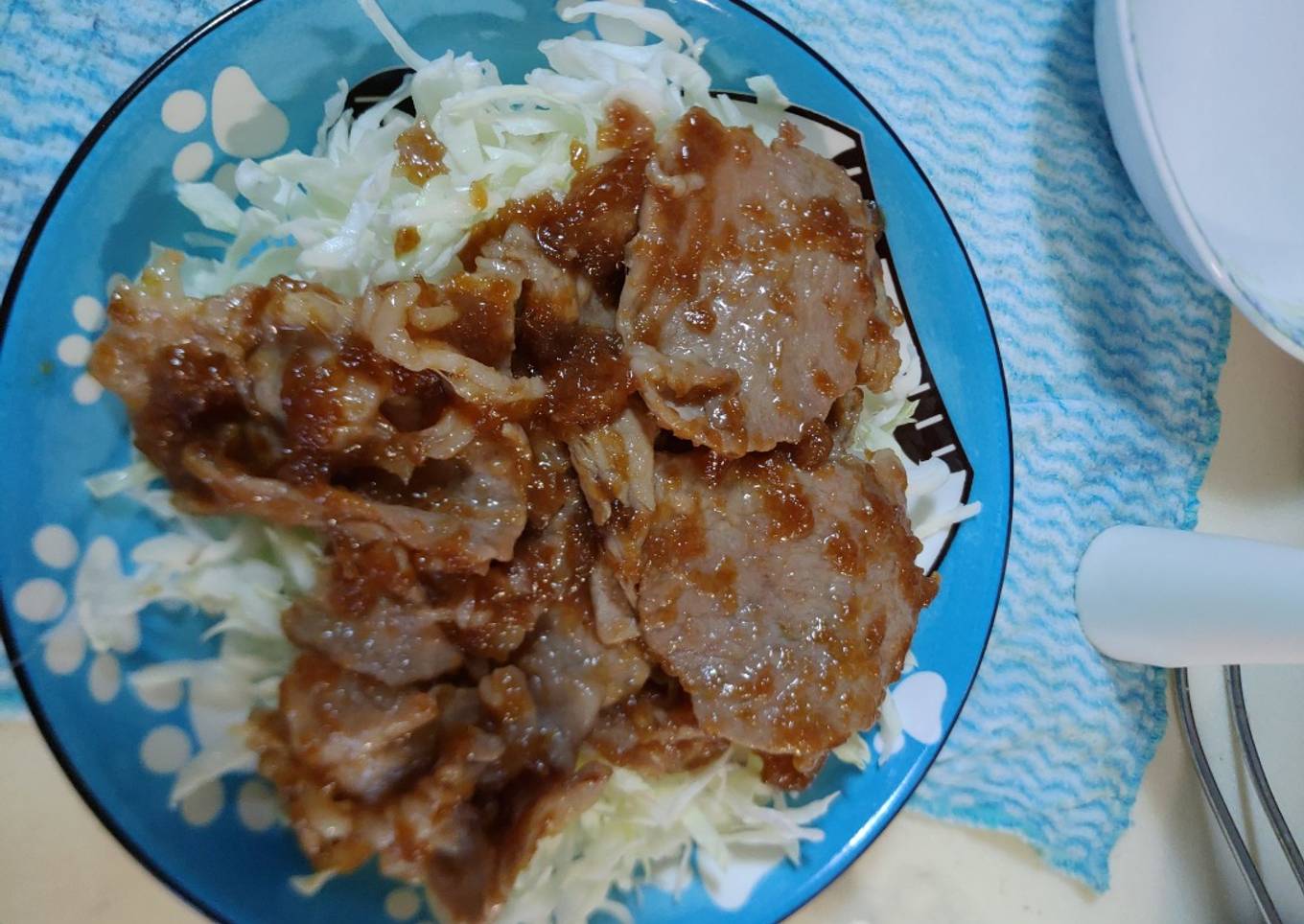 Pork yakiniku with onion sauce