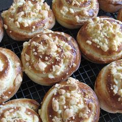 A picture of Sweet Cream Cheese Rolls.