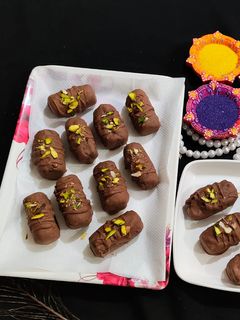 ચોકલેટ રોલ (Chocolate Roll Recipe In Gujarati) રેસીપી મુખ્ય ફોટો