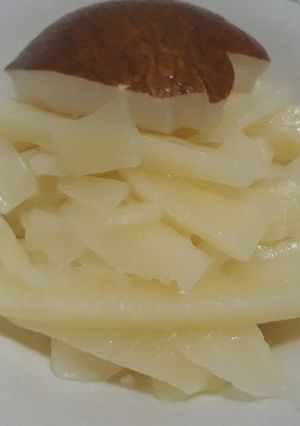 A picture of Coconut with abacha.