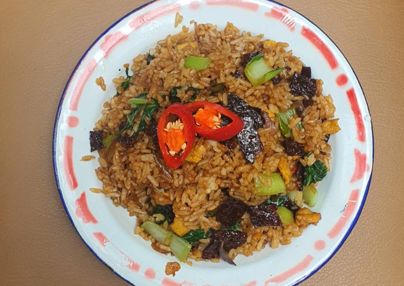 Nasi goreng dendeng sapi