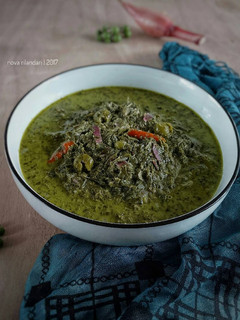Foto resep "Sayur Daun Ubi Tumbuk"
