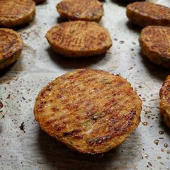A picture of Whole30 crab cakes.