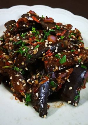A picture of Soya sauce brinjal salad.