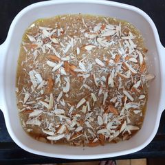 A picture of Kadha (Sooji ka Halwa).