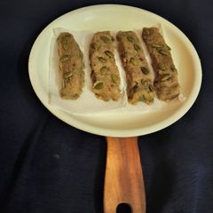A picture of Date bars.