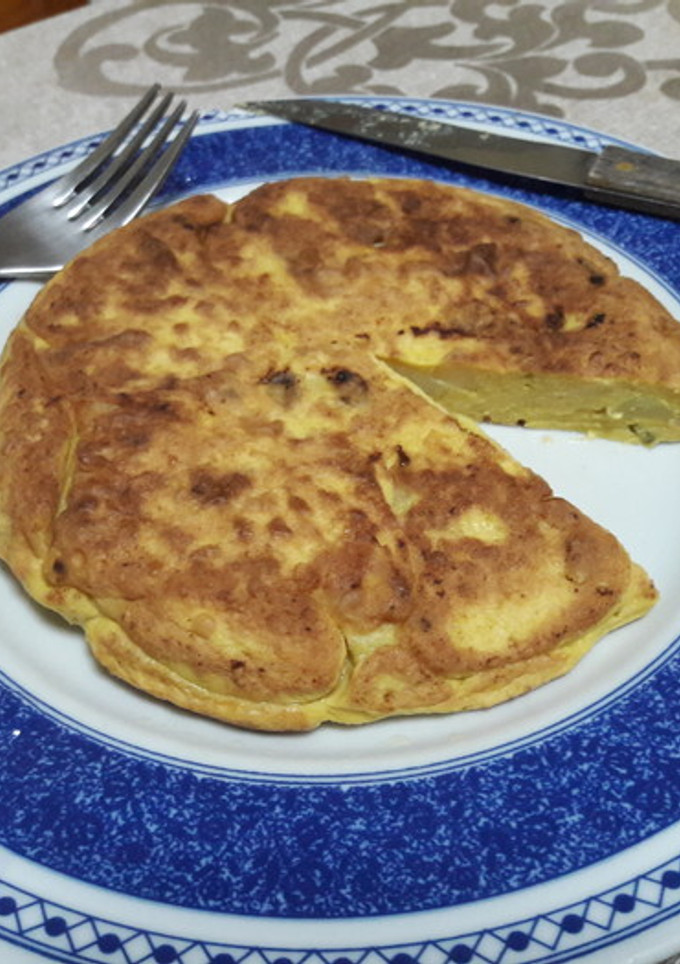 Una foto de 🇪🇸 Tortilla "española" de patata y cacahuete vegana 🍳