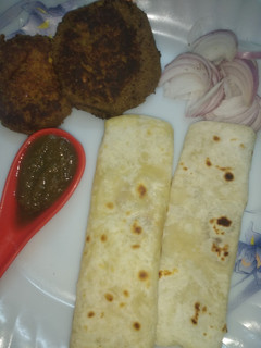 कबाब पराठा (kabab paratha recipe in Hindi) रेसिपी मुख्य फोटो