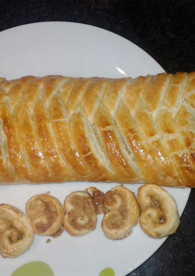 Una foto de Trenza de chocolate negro sin azucares añadidos y mini palmeras