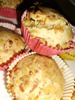 Sajtos muffin recept fotója