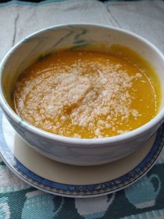 Una foto de Crema de calabaza y zanahoria