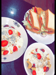 A picture of Mixed fruits and nuts pudding.