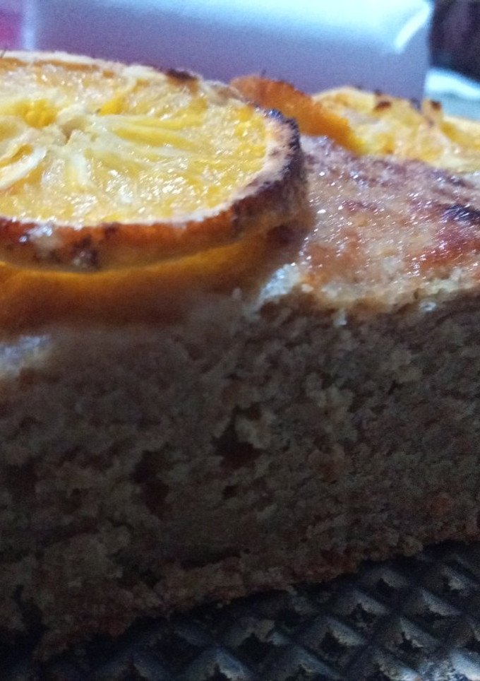 Una foto de Bizcochuelo de naranja con harina integral y un poco de harina común