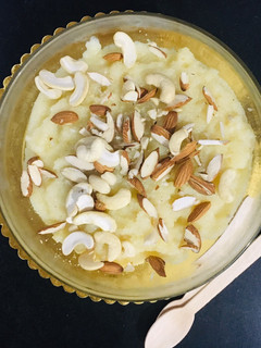 कश्मीरी फिरनी (Kashmiri Phirni Recipe In Hindi) रेसिपी मुख्य फोटो