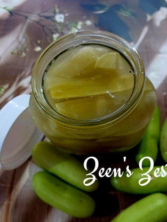 A picture of Pickled Snacking Cucumbers.