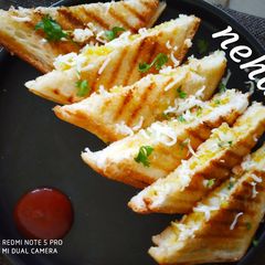 Aloo Paneer masala Sandwiches A picture of Aloo Paneer masala Sandwiches.