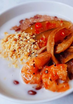 Hình của món CHÁO đậu đỏ... nước cốt dừa.
