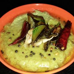 A picture of Coconut chutney - type 4.