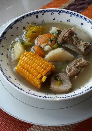 Una foto de Sopa de costilla