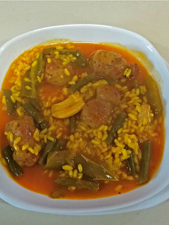 Una foto de Arroz con butifarra