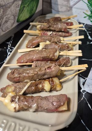 Une photo de Brochettes de boeuf au fromage