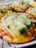 Mini egg pizza