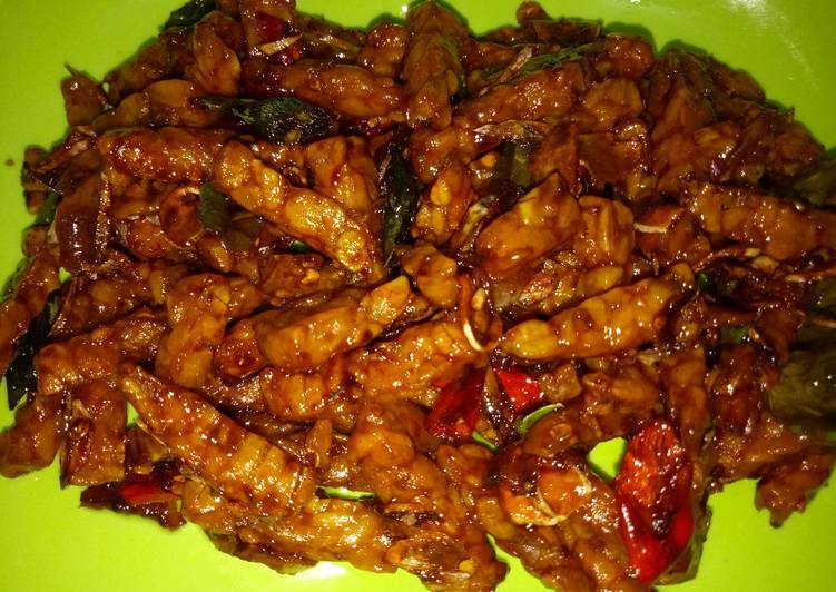 Orek tempe (kering tempe)