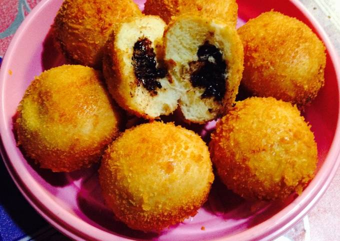 Resep Donat Goreng Isi Coklat Oleh Bunda Arkha Cookpad