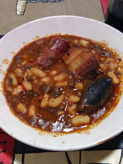 Una foto de Fabada express estilo asturiano