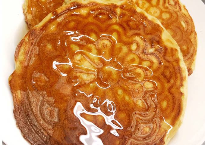 Low Carb (Keto-Friendly) Protein Pizzelle Pancakes