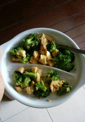 Foto resep Ayam Brokoli (mpasi 2 th)