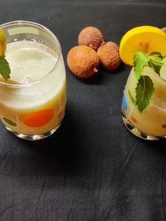 લીચી જુયસ (Lichi Juice Recipe In Gujarati) રેસીપી મુખ્ય ફોટો