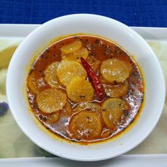 A picture of Mulor Tok or Radish Chutney.