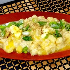 A picture of Creamy garlic potatoes.