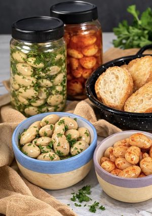 Una foto de Conserva de porotos casera estilo bodegón