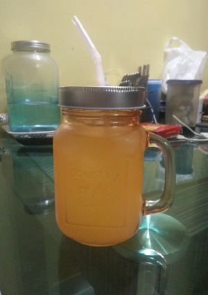 A picture of Screw driver cocktail.
