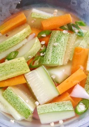 A picture of The simplest pickle.