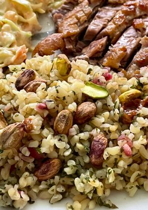 Gránátalmás-pisztáciás bulgur recept fotója