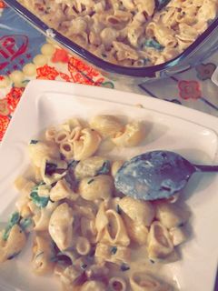 صورة لوصفة معكرونة بالكريمة البيضاء 👩🏻‍🍳