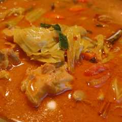 A picture of Tongseng ayam.